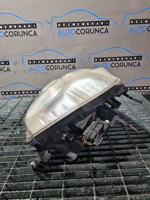 Far Stanga Nissan X - Trail T31 2007 - 2013 SUV 4 Usi (778) Fara xenon Garantie