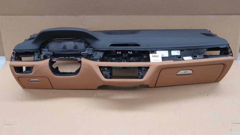 Арматурно табло БМВ Г11 Г12 BMW G11 G12 Черно/коняк