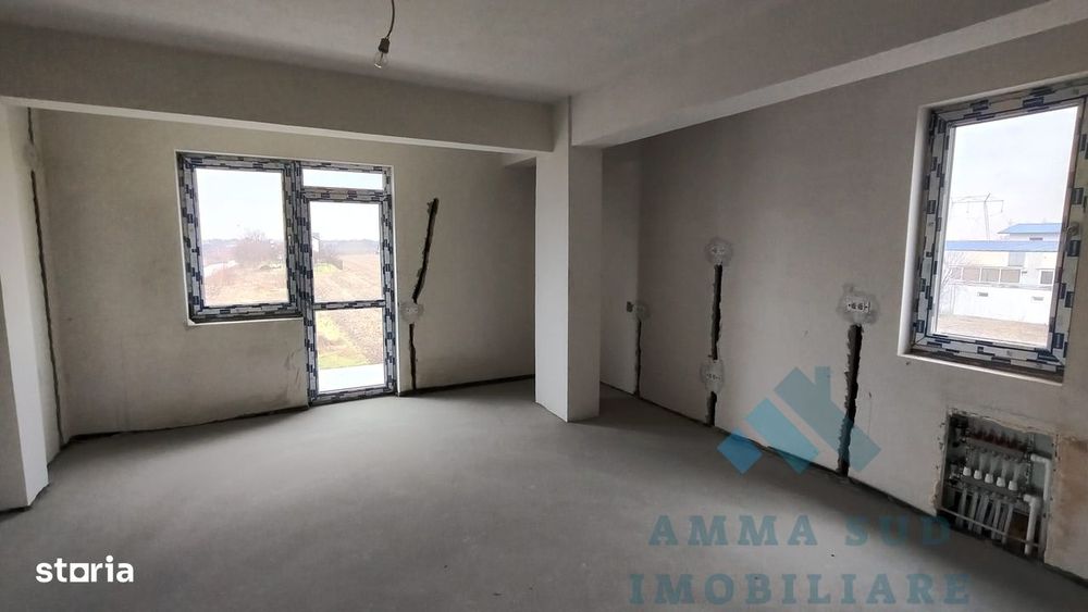 Vila - Spatiu Comercial - P + 1E + M - 360 mp - Comuna Frumusani