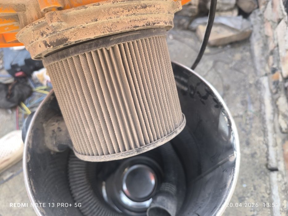 Продам строительный пылесос "вихрь"