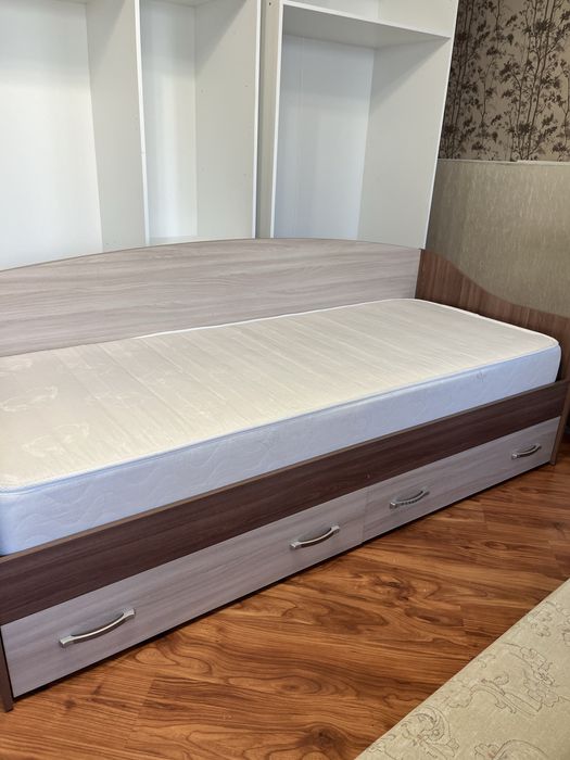 Продается кровать