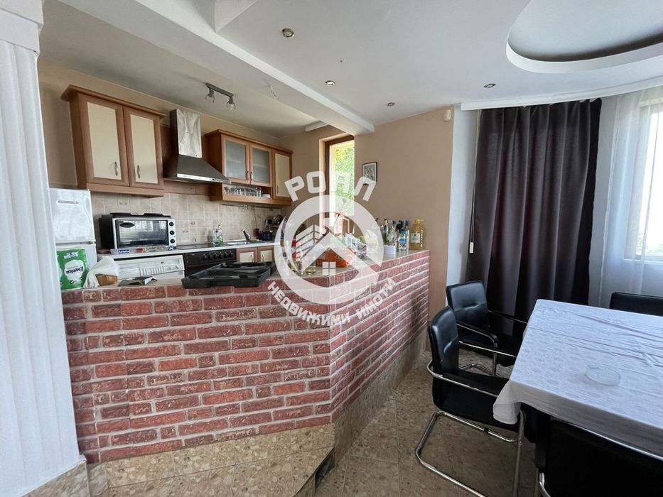 Продава се Къща в с. Бойково, Област Пловдив - 255 кв.м за 742 €/кв.м - Снимка #2