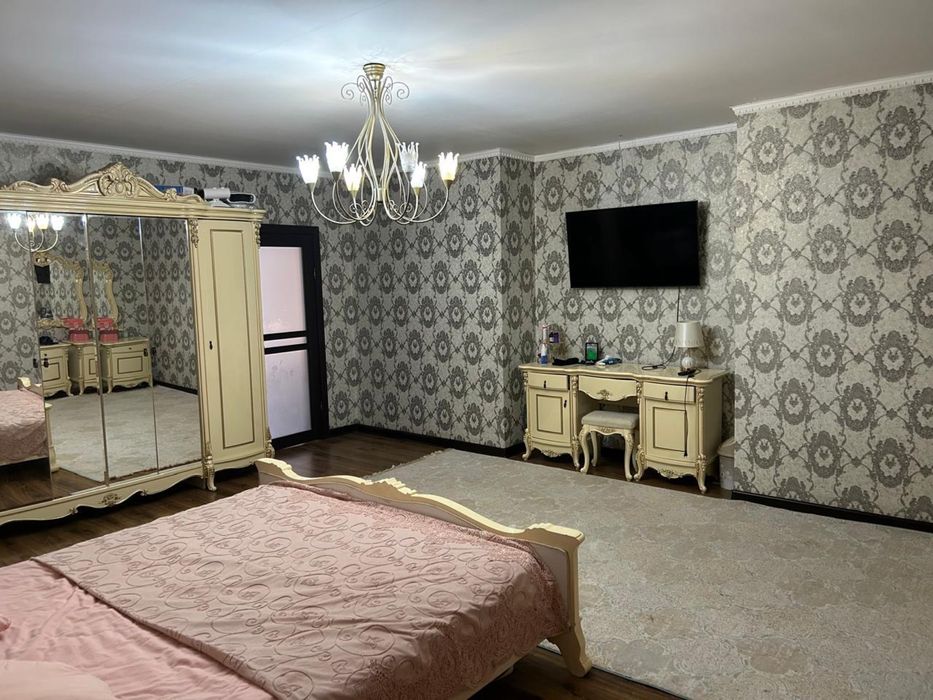 Продается двух этажный дом