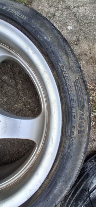 Vând cauciucuri +jante