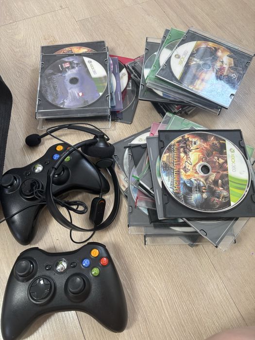 Продам дешево Xbox 360