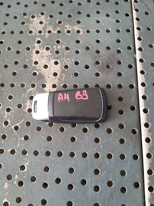 Cheie contact audi a4 b9 8w