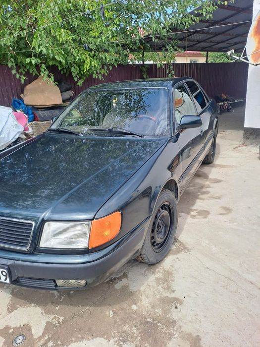 Продам Ауди 100 С4