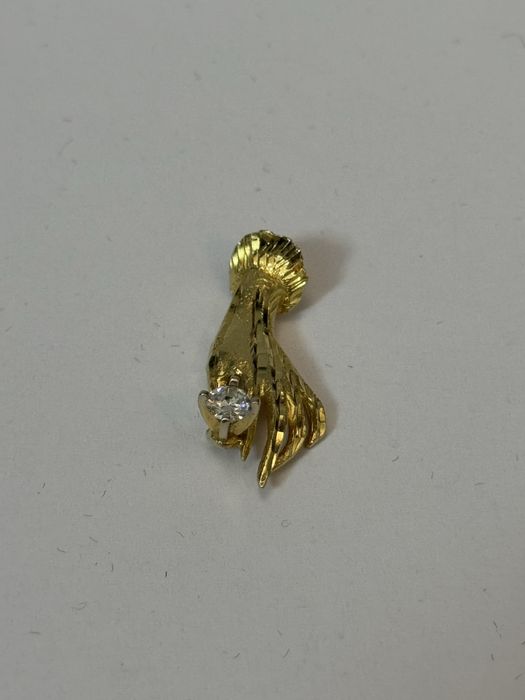 златна дамска висулка с диамант 2.9гр 14к 585