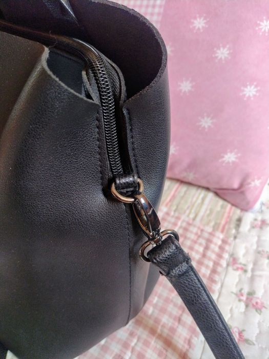 Дамска чанта от Avon