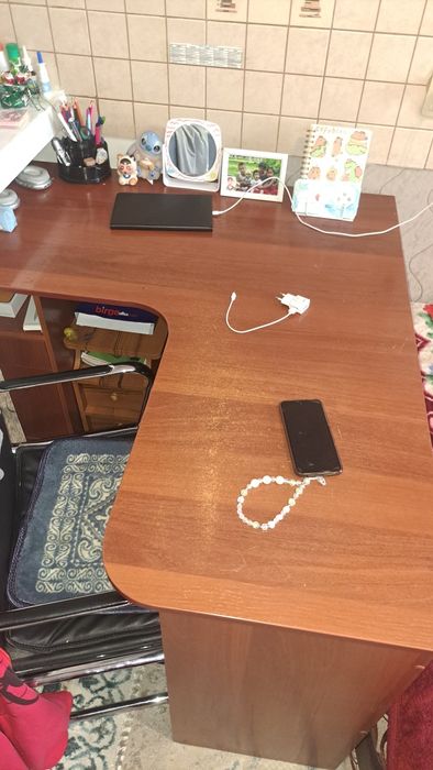 Продам стол рабочий