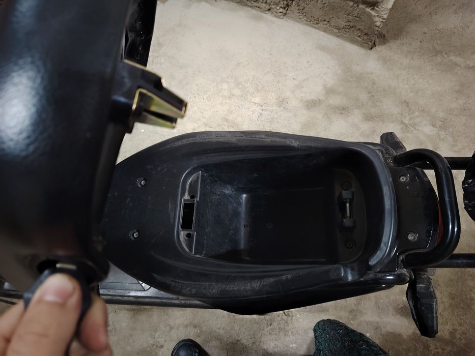 Scooter bonvi juda chaqqon