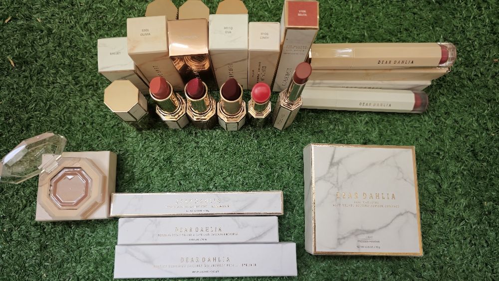 By Terry, Clinique, estee lauder, Dear Dahlia Ruj, Pudra, mascara ...