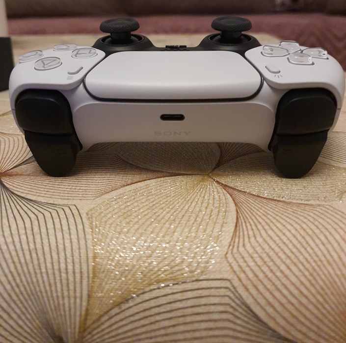Контролер за PS5