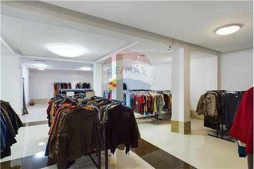 Продава се Магазин в Шумен, Център - 270 кв.м за 689 €/кв.м - Снимка #3