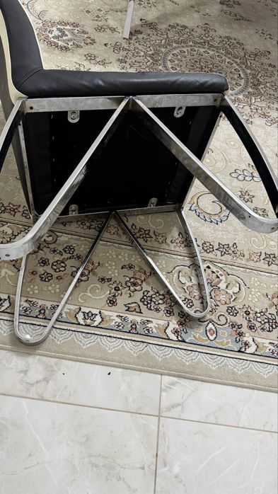 Продам стуля 4штук