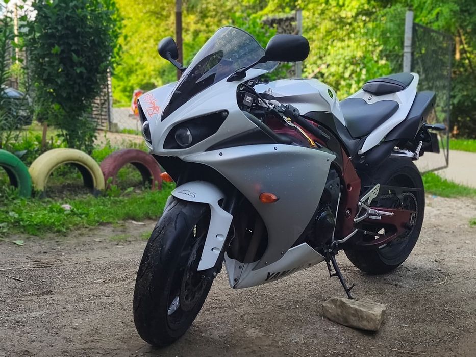 Yamaha yzf r1 rn22