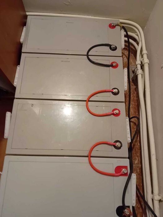 Baterii solare,12V/200A FOLOSITE PUTIN