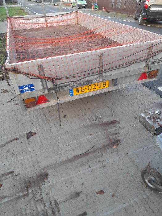 Vind remorca  doua axe din aluminiu