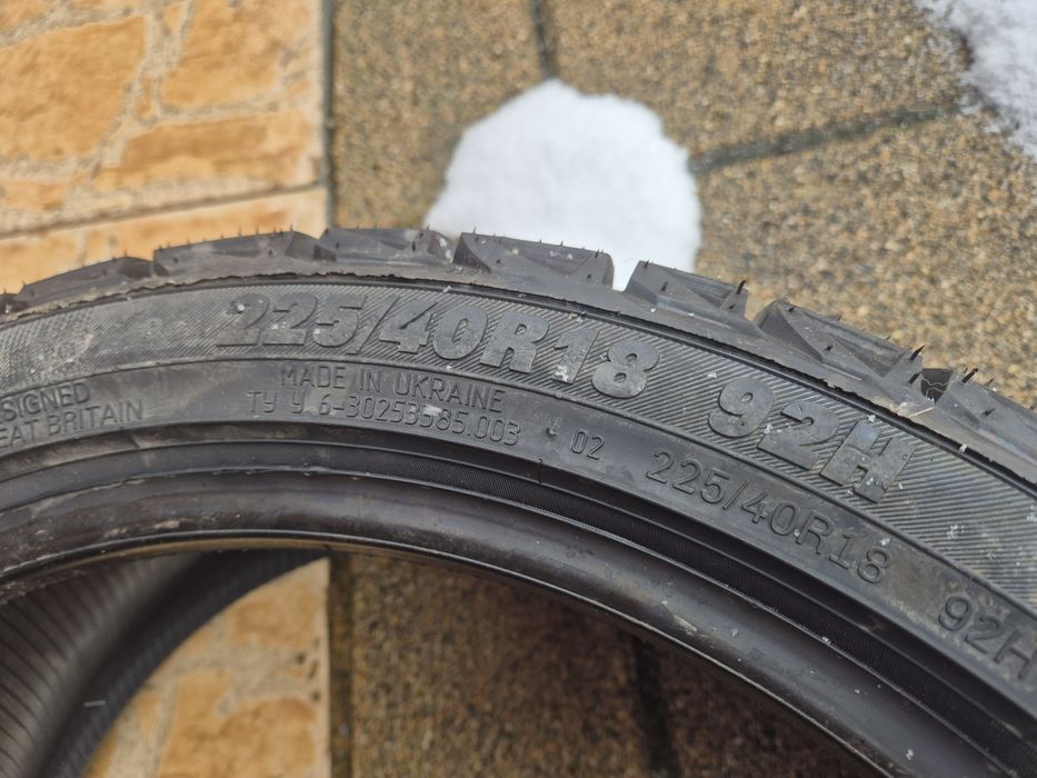 Vând cauciucuri 225/40/18 M+S 2 buc noi nouțe imp Germania