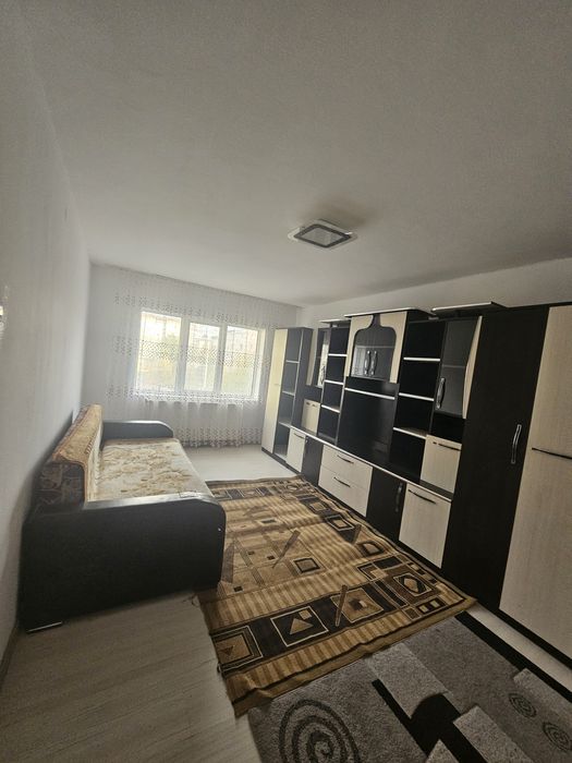 Garsoniera de închiriat