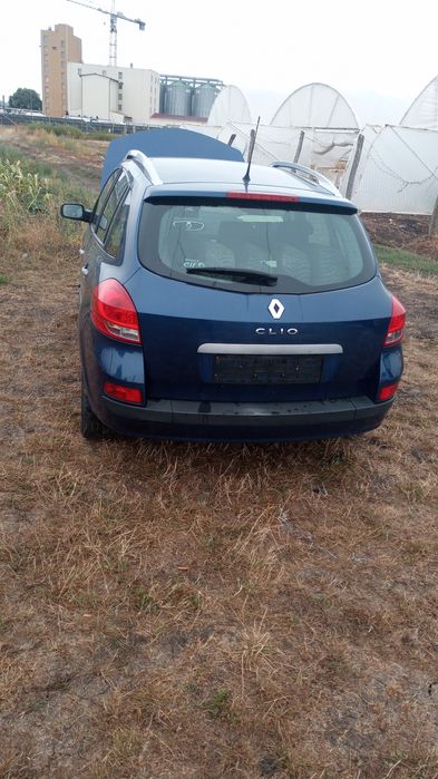 Ultim preti 1200 euró la clio!