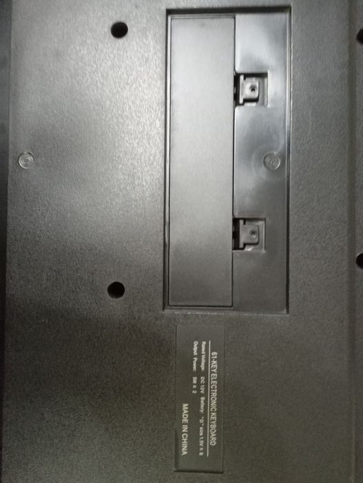 Продам электронный синтезатор