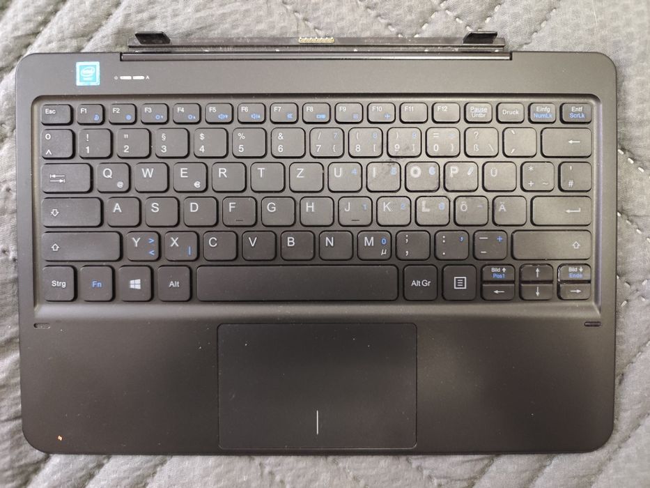 Лаптоп QDYS PRIME WIN 12 - 2 in 1_11.6"_Tablet PC & Docing Keyboard