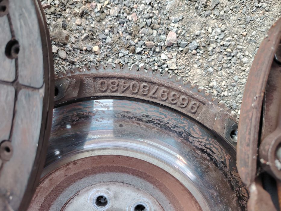 Комплект съединител с маховик за Пежо 207 / 307 / 308 / Peugeot 308 /