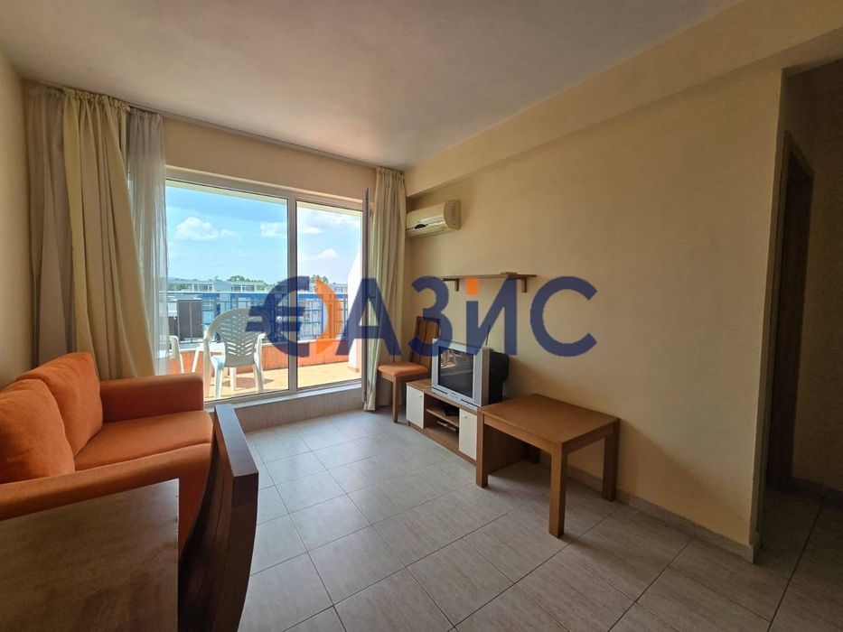 Продава се Двустаен апартамент в к.к. Слънчев бряг - 54 кв.м за 1213 €/кв.м - Снимка #8