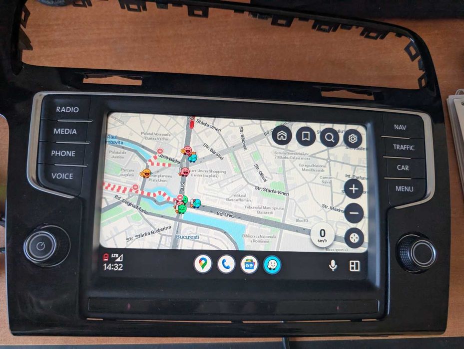 MIB2 Navigatie Golf 7 Volkswagen cu Display Mare 8 inch Ecran mare