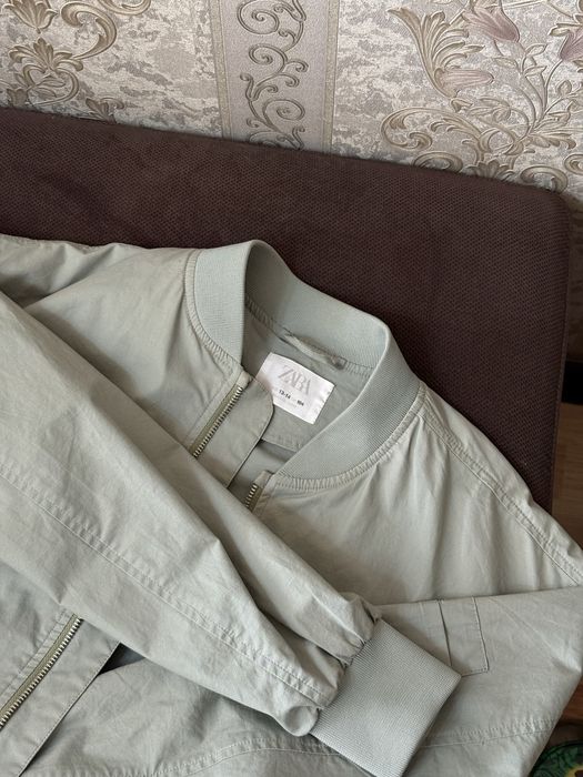 Продам куртку ZARA