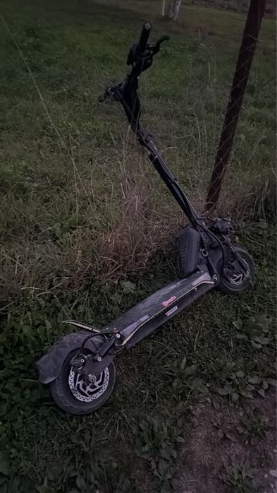 Trotineta modificata, e cross