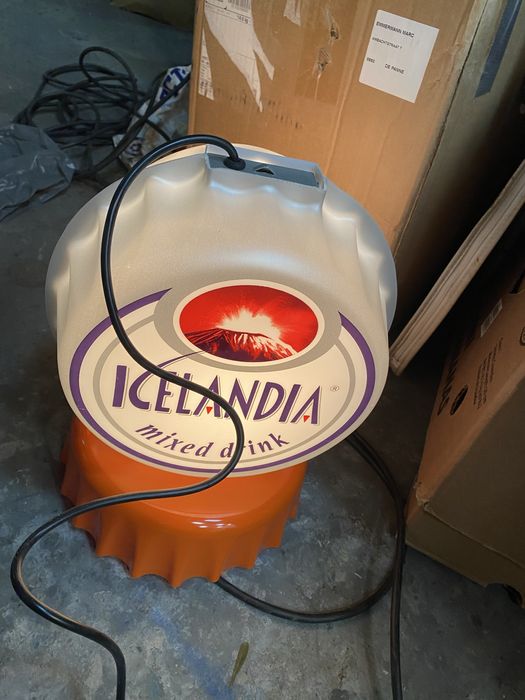 Стара светеща реклама на ледена напитка