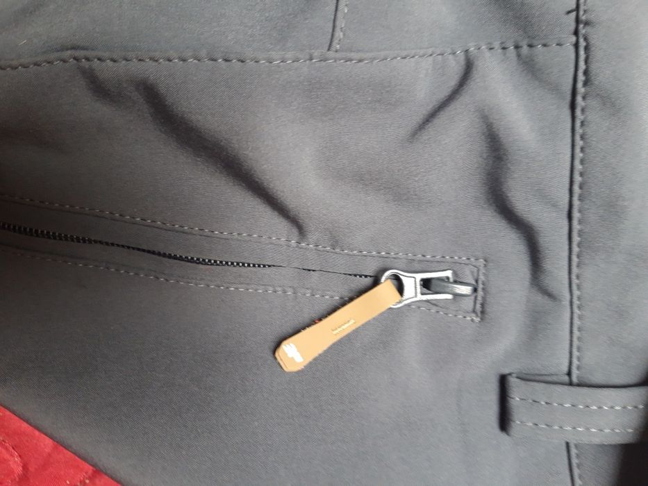 Pantaloni tehnici damă.