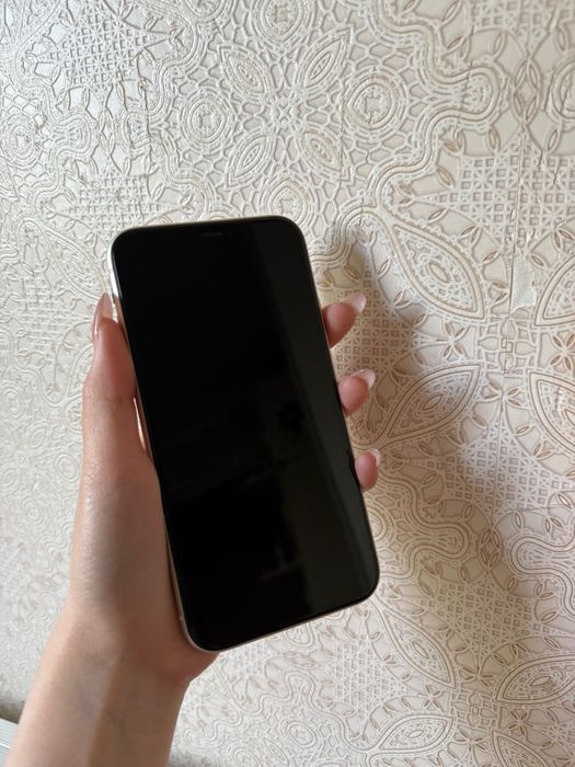 Продаю Iphone 11