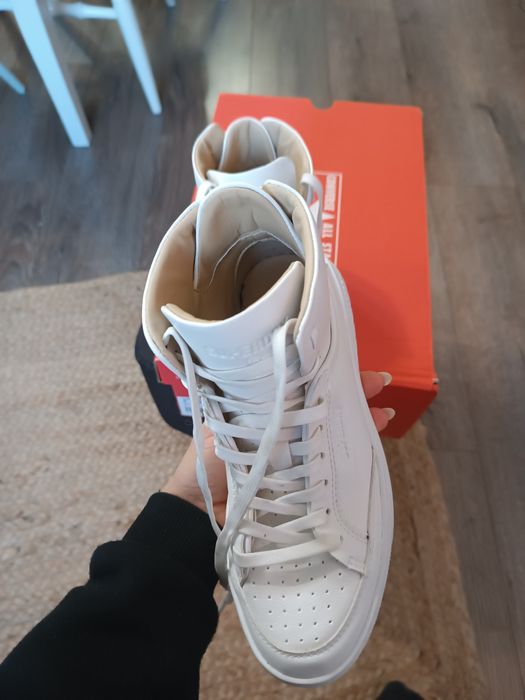 Нови кожени бели кецове SUPERDRY