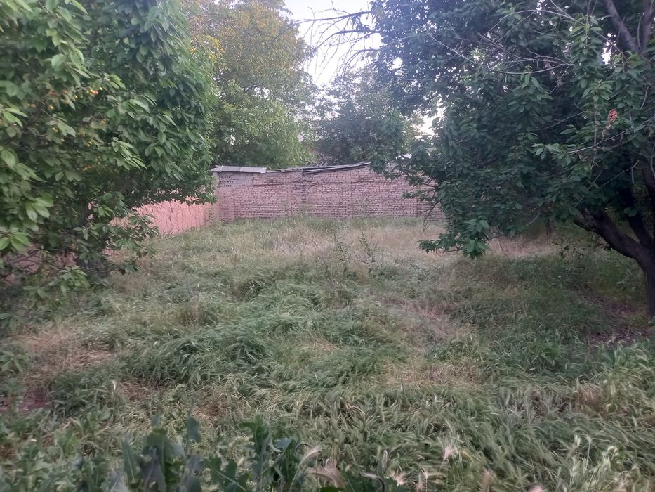 ЕР СОТИЛАДИ 3,7 КИРОВ Олмазор кучасида ,катта кучадан400 метр