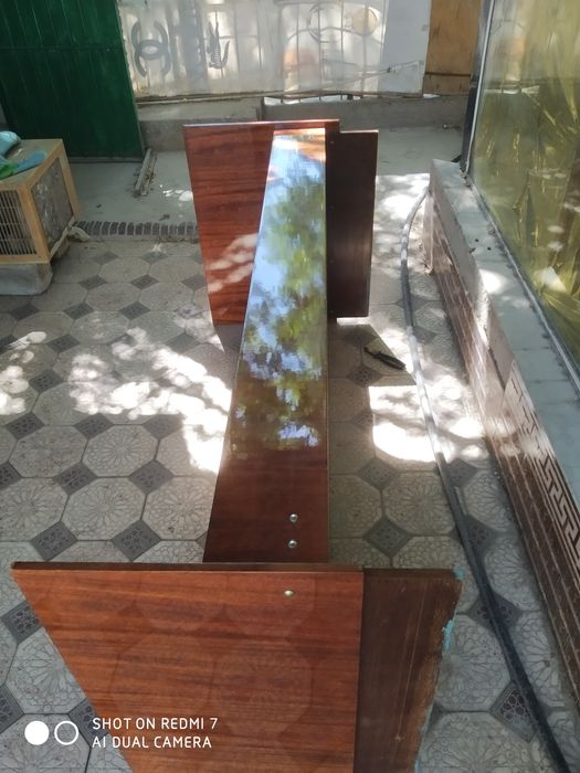 Диван сотилади 1 кишилик срочно