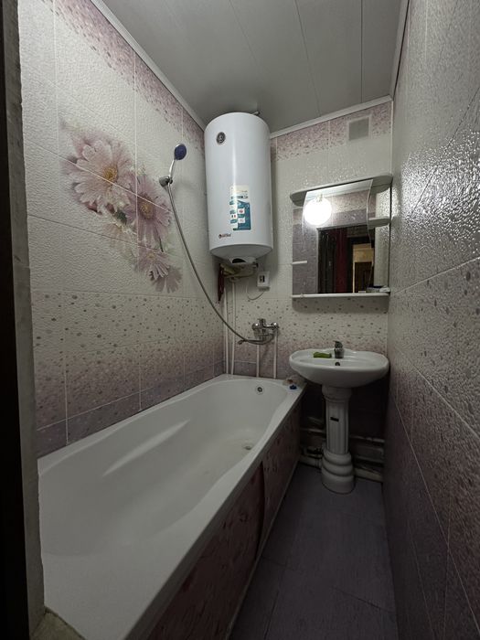 Продам 2 х ком квартиру юность