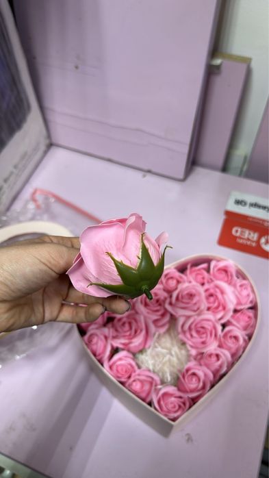 Подарочная коробочка с розами