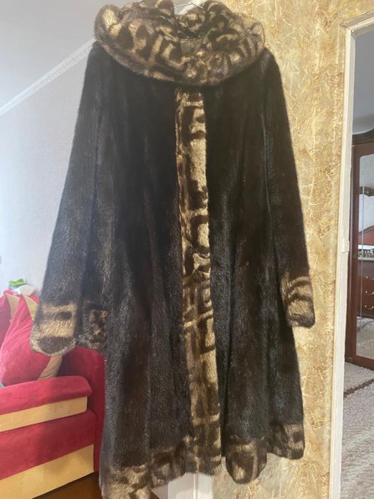 Продам норковую шубу