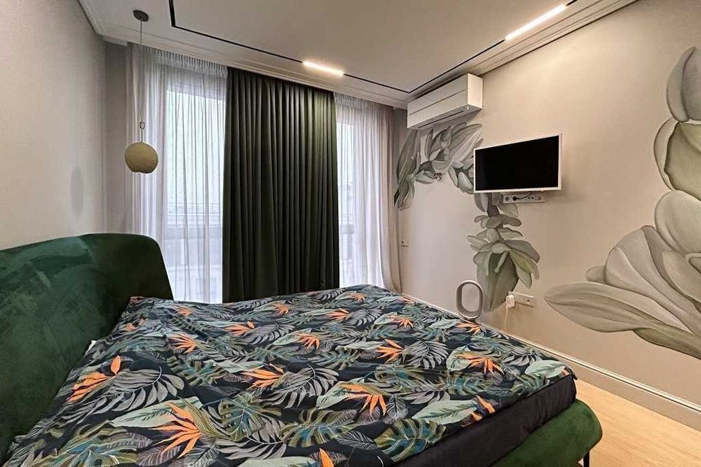 Дава се под наем Двустаен апартамент в София, Витоша - 68 кв.м за 612 € - Снимка #1