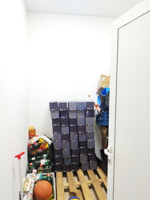 Офис/ Търговско помещение под наем