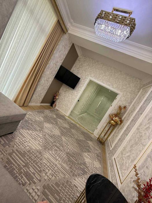 Срочно продается своя 2х-комнатная квартира  Яккасарой сити молл