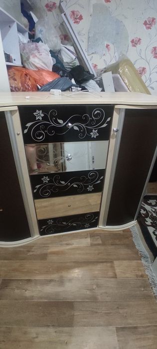 Комод большой вместительный