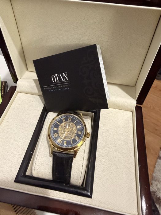 Продам часы OTAN watch оригинальные. Покупал за 200К деньги очень нужн