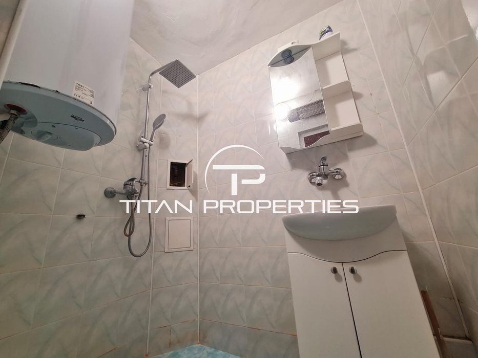 Дава се под наем Двустаен апартамент в Бургас, Лазур - 92 кв.м за 382.5 € - Снимка #8