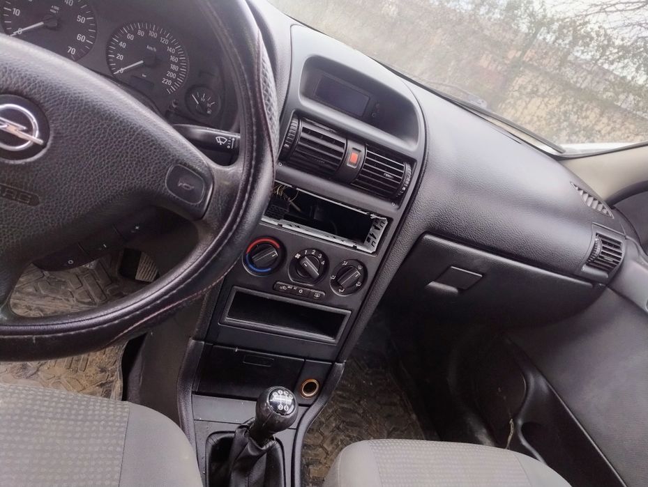 Vand opel sau schimb cu  Smart fortwo cutie automata