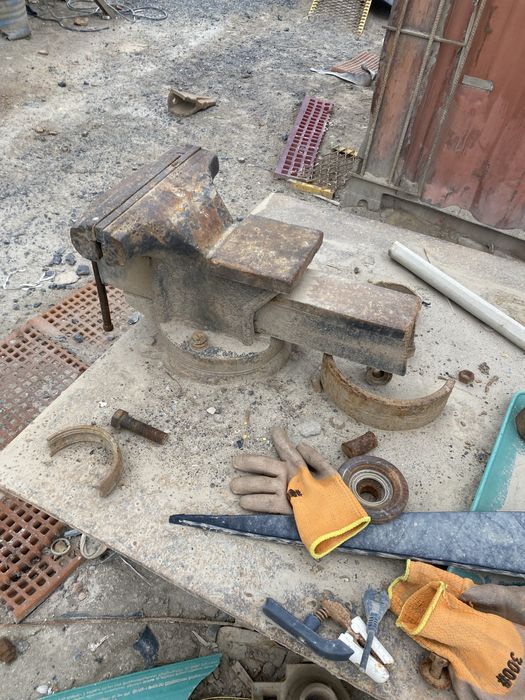 Продам тиса в хорошем состояние