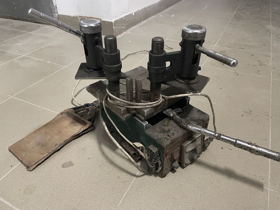 Утюг для пластика